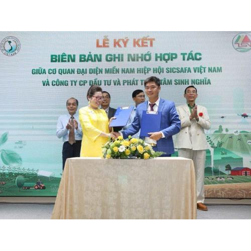 V. Ký kết hợp tác chiến lược